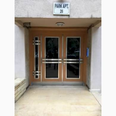 Bina çıkış kapısı