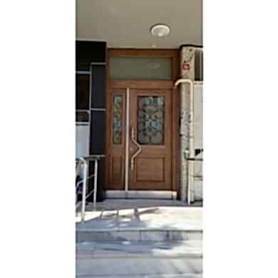 Apartman giriş kapıları
