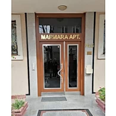 Apartman Dışarı çıkış kapısı